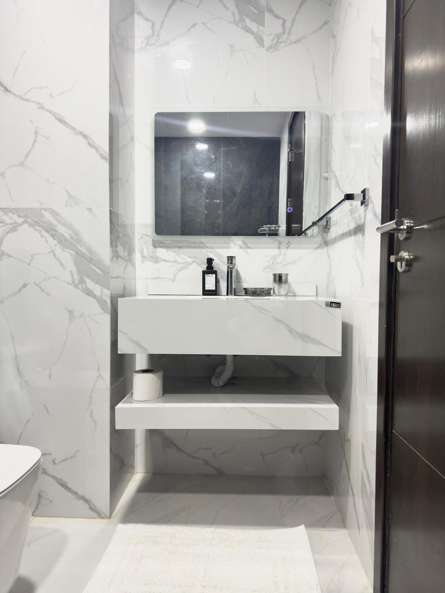 1 Bedroom With Beautiful View In Dubai Marina Buitenkant foto